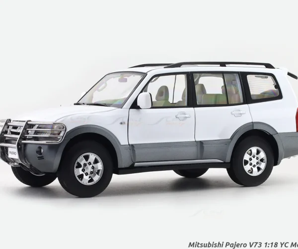 Mitsubishi-Pajero-V73-white-1-18-YC-Model-alloy-scale-model-car-collectible-1