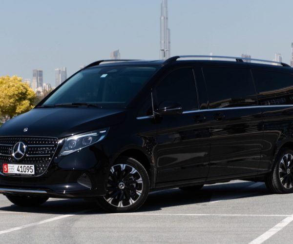 black_mercedes-v-avantgarde-extra-long_2025_6080_main_11e82aef609f4c1f341237f1dd9202bd