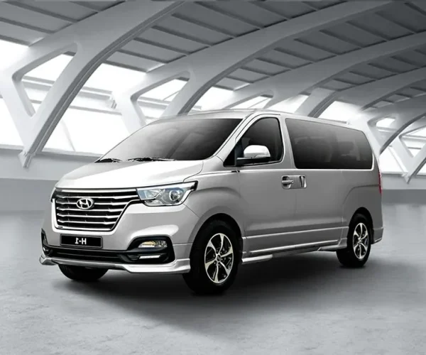 hyundai-h1-front-angle-low-view-660426